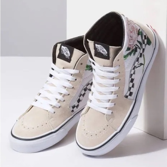 VANS Cream Checker & Floral High Top Vans - Size 9 - Picture 2 of 6